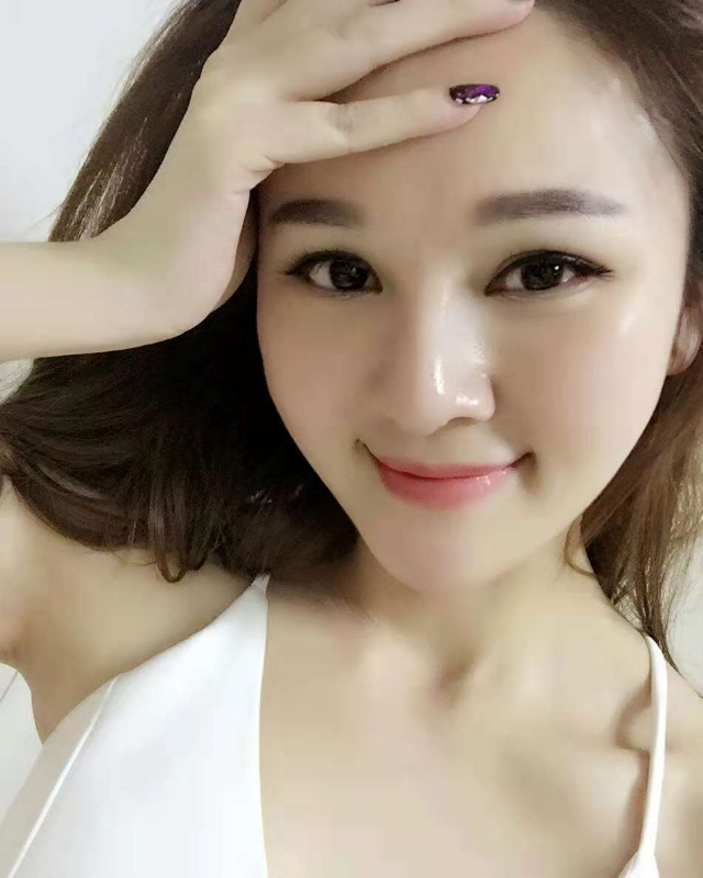 欣颖的第一张照片--新界王婆说媒